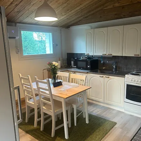 Maatilamajoitusta Marjatilalla Apartman *